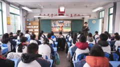 来到我们的现实糊口中来和孩子们打打招 